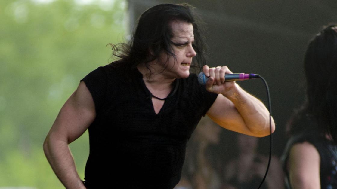 Гленн данциг. Glenn Danzig. Данциг Мисфитс. Danzig вокалист. Гленн Данциг Misfits.