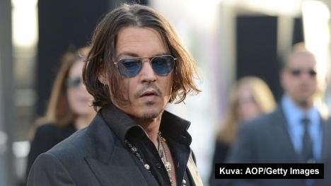 Johnny Depp halutaan Röllin rooliin - Viihde - Voice.fi