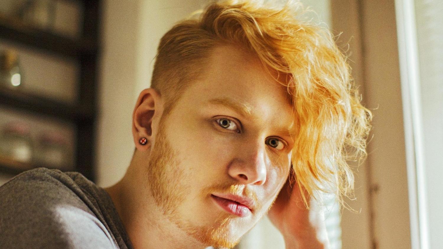 Aleksanteri Hakaniemi tutustui sosiaaliseen mediaan vasta ala-asteikäisenä.