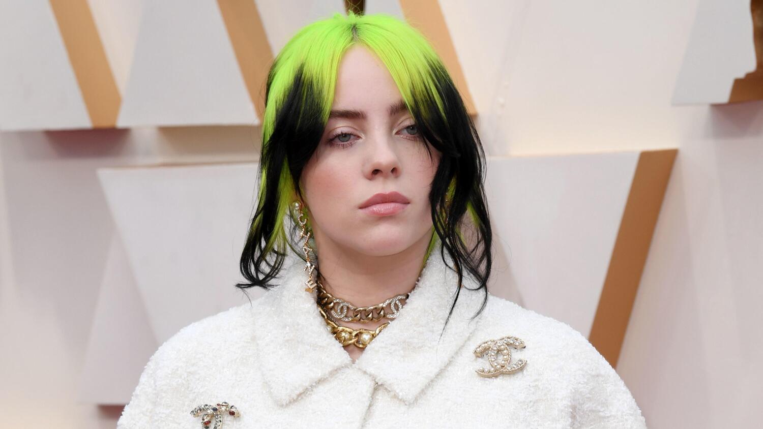 Eilishin hiukset olivat aiemmin räväkän kaksiväriset.