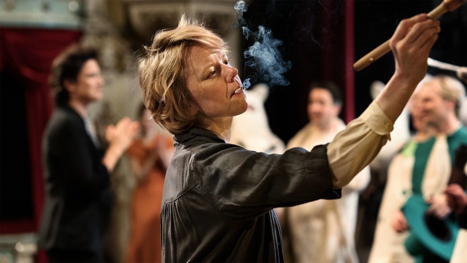 Pia Rickman toimi läheisyyden koreografina Tove-elokuvassa. Kuvassa Tove Janssonin esittäjä Alma Pöysti.