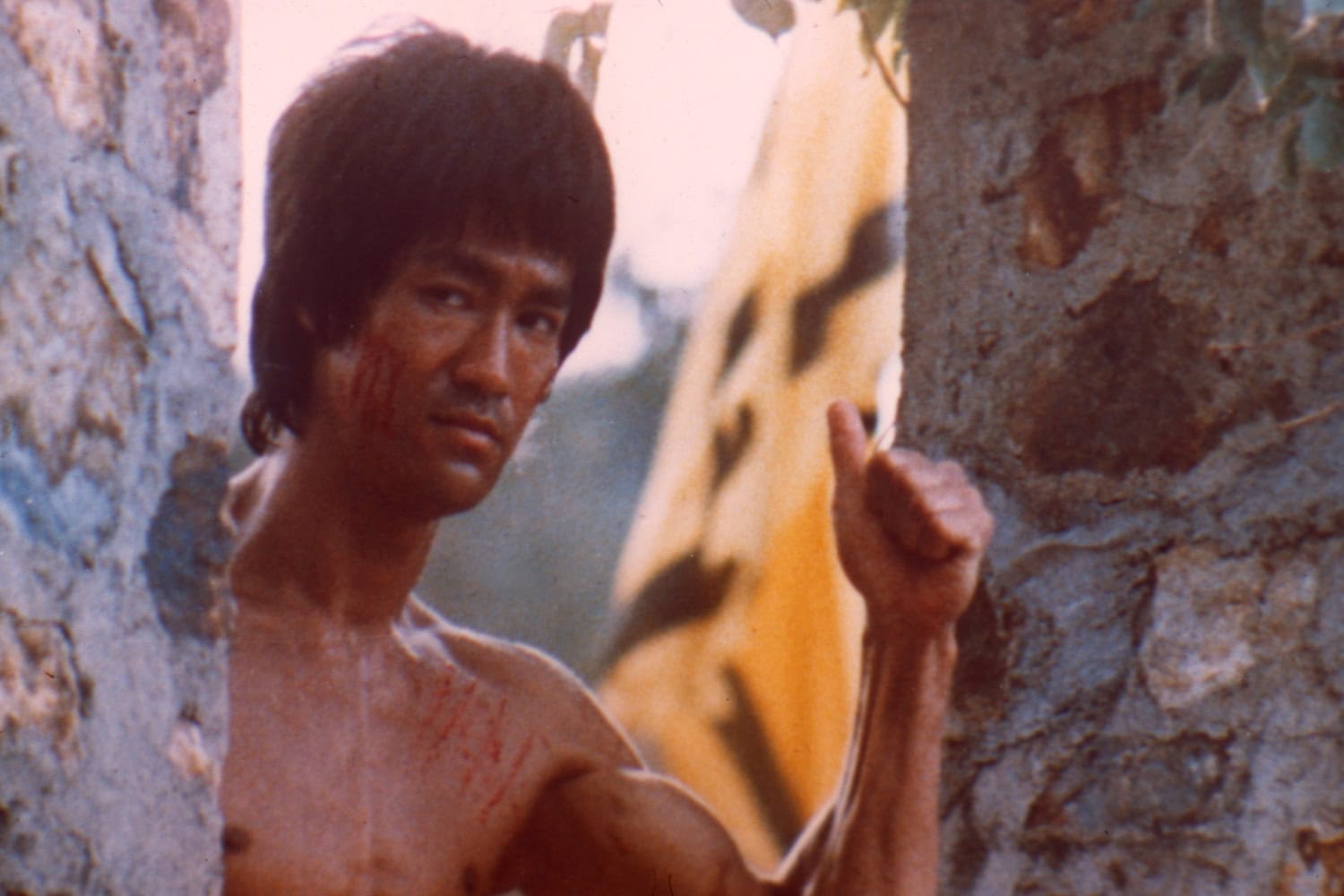 Bruce Lee vuoden 1973 elokuvassa Lohikäärmeen kidassa