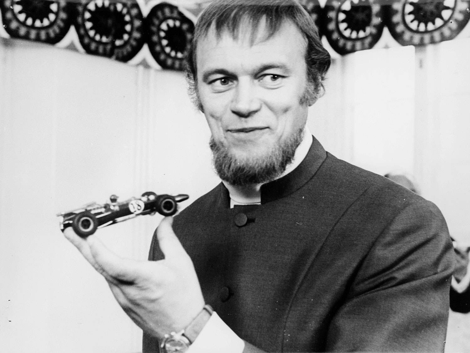 Spede Pasanen oli rakastettu viihteen monitoimimies.