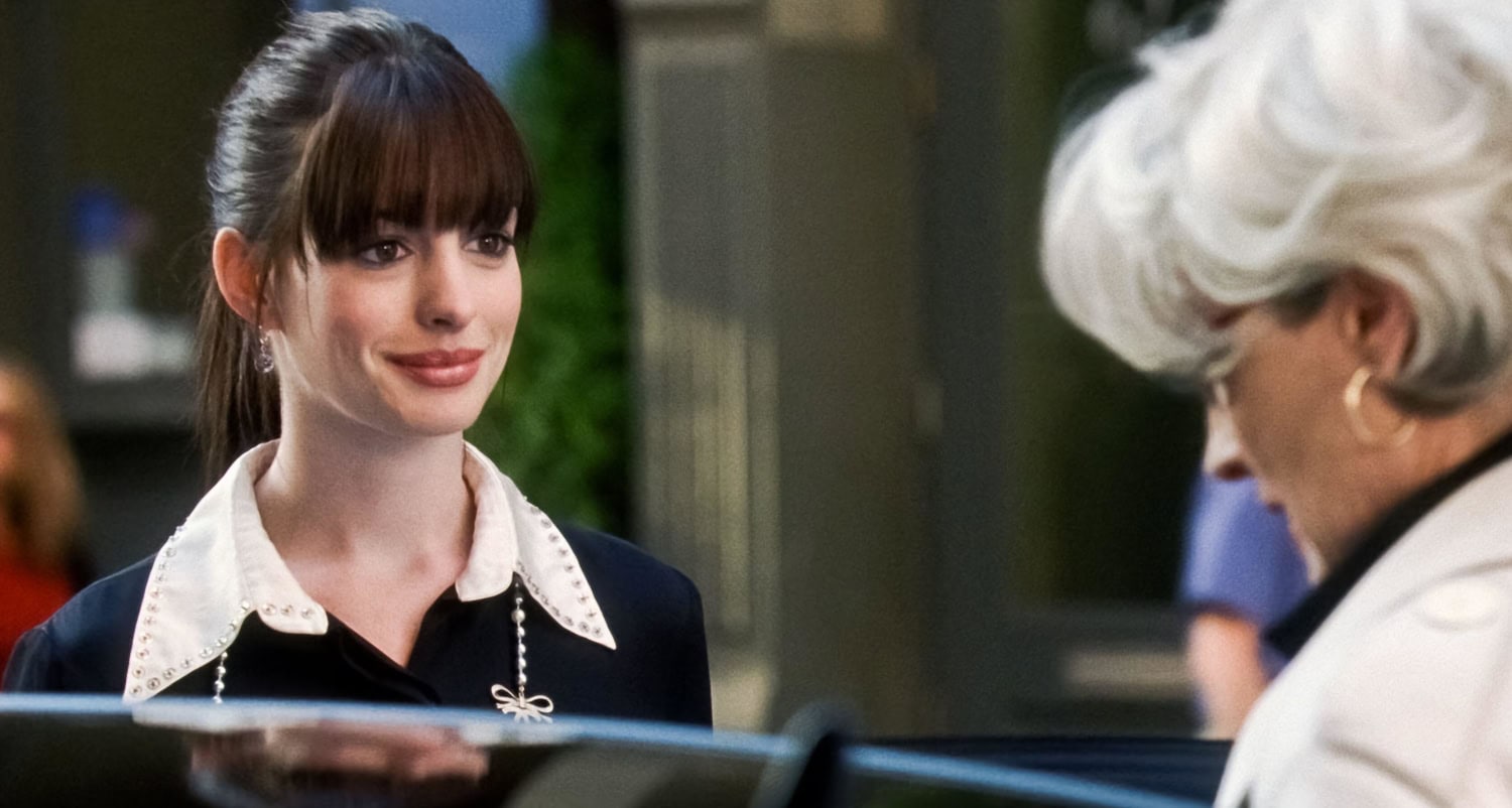 Anne Hathaway (vas.) ja Meryl Streep saivat kehuja roolisuorituksistaan elokuvassa.