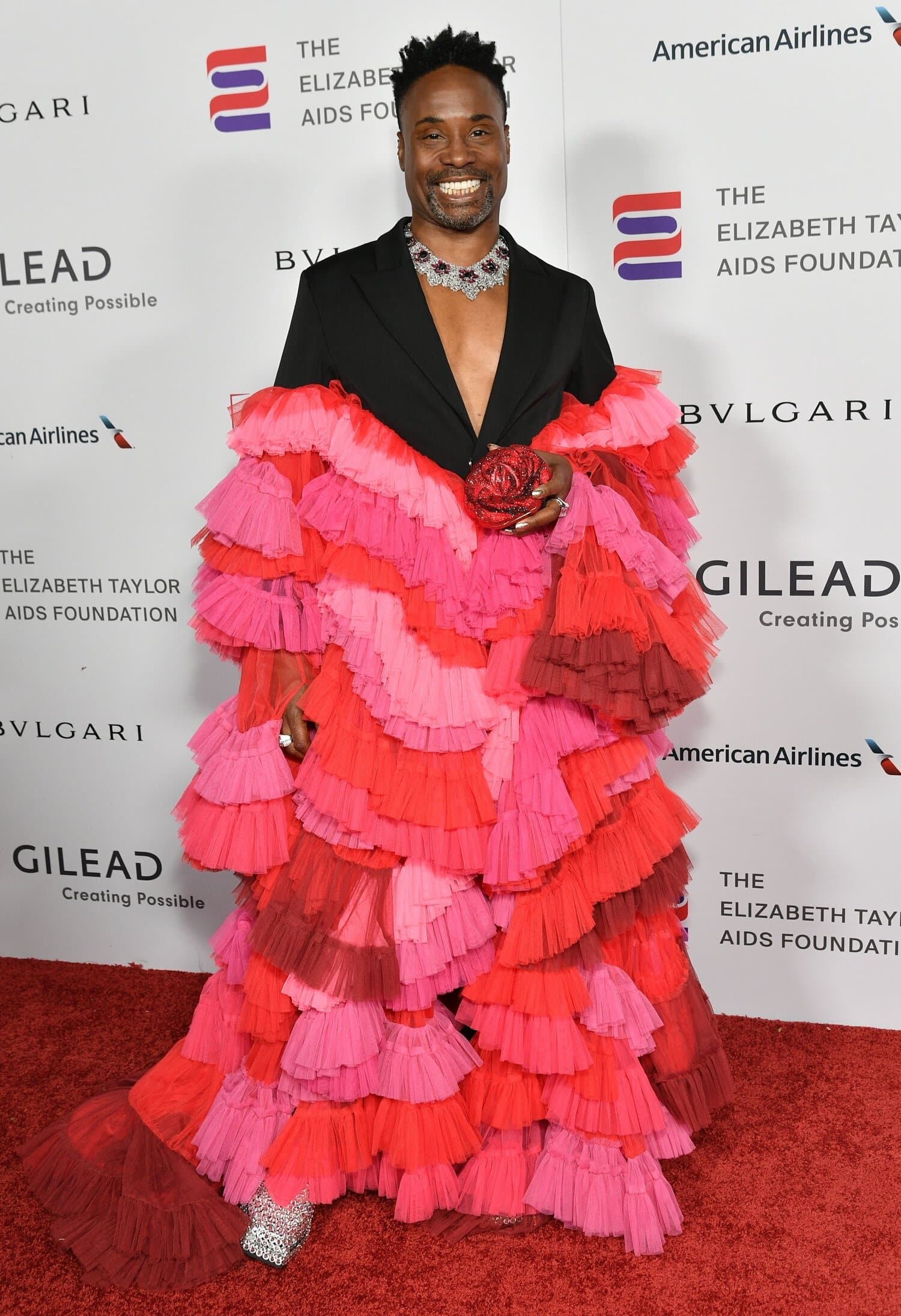 Billy Porter leikittelee pukeutumisessaan feminiinisyydellä ja maskuliinisuudella.