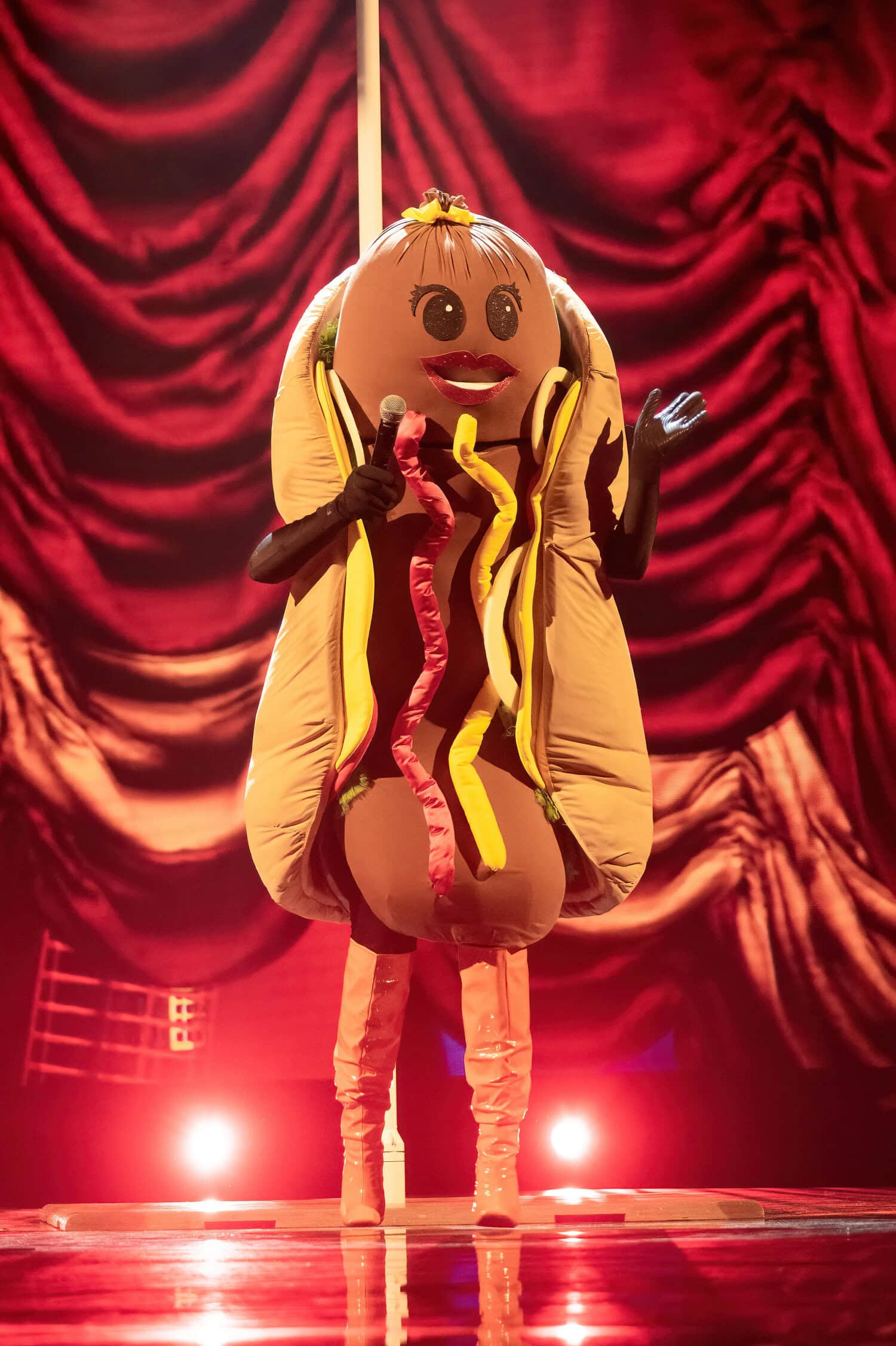 Hodarin puku oli fyysisesti vaativa.