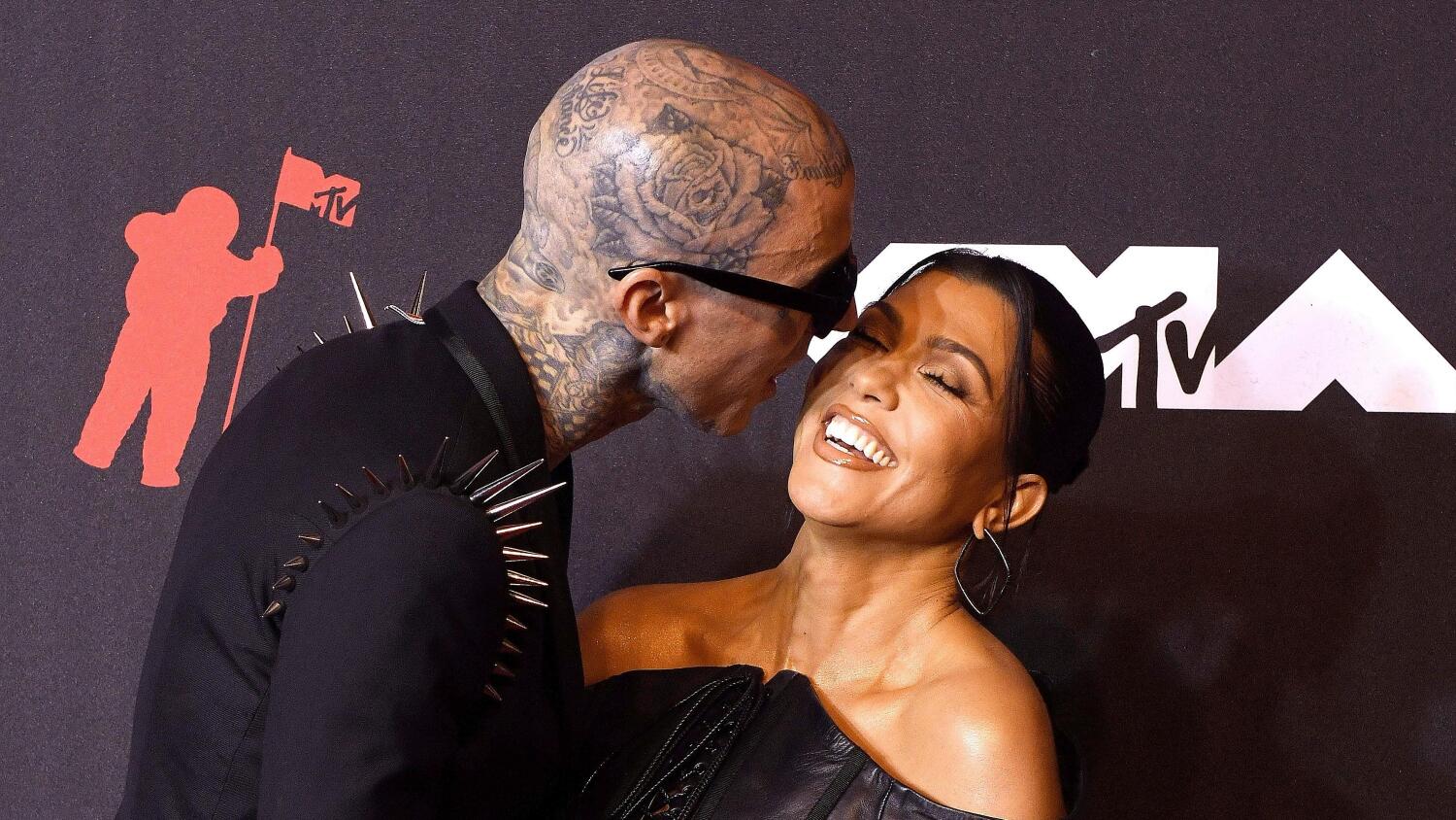 Travis Barker ja Kourtney Kardahsian.