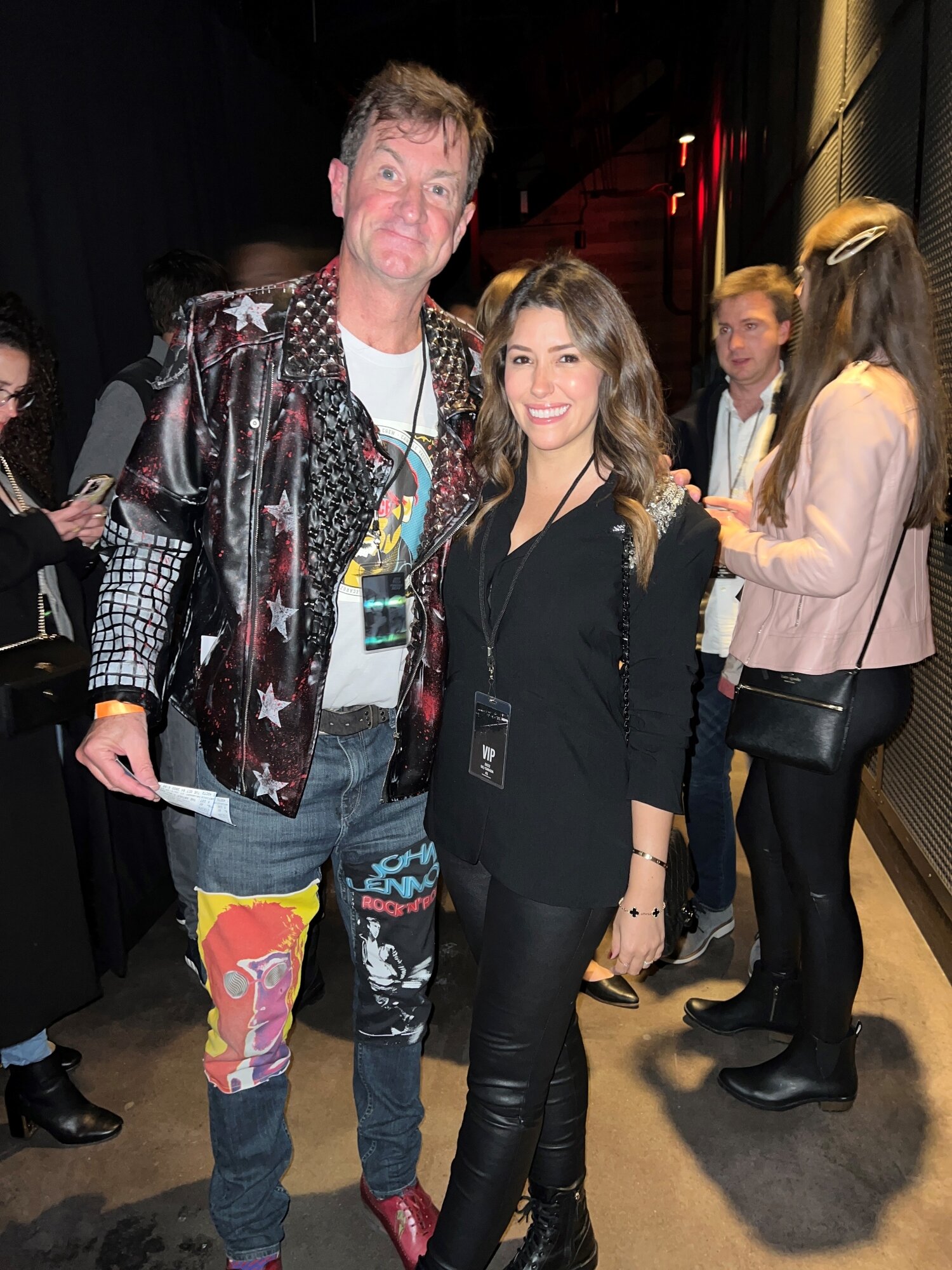 Benjamin Chew ja Camille Vasquez Jeff Beckin konsertissa.