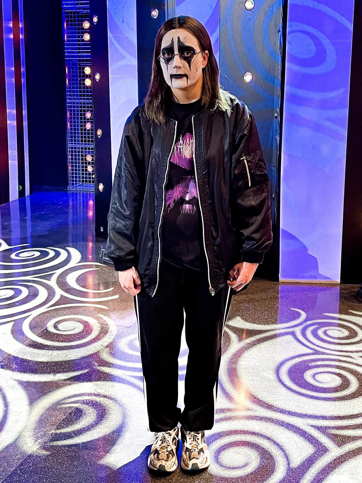 Tämän vuoden sketsihahmo-kisassa kilpailee Pilvi Hämäläisen Die-Harri-hahmo.