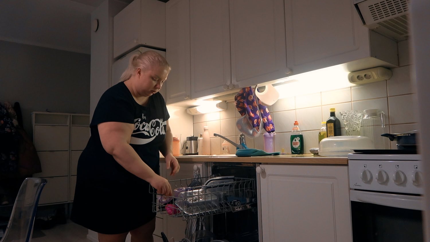 Henna Kalinainen puhuu tuoreessa jaksossa myös kotitöiden tekemisestä ja elämän muuttumisesta äitiyden myötä.