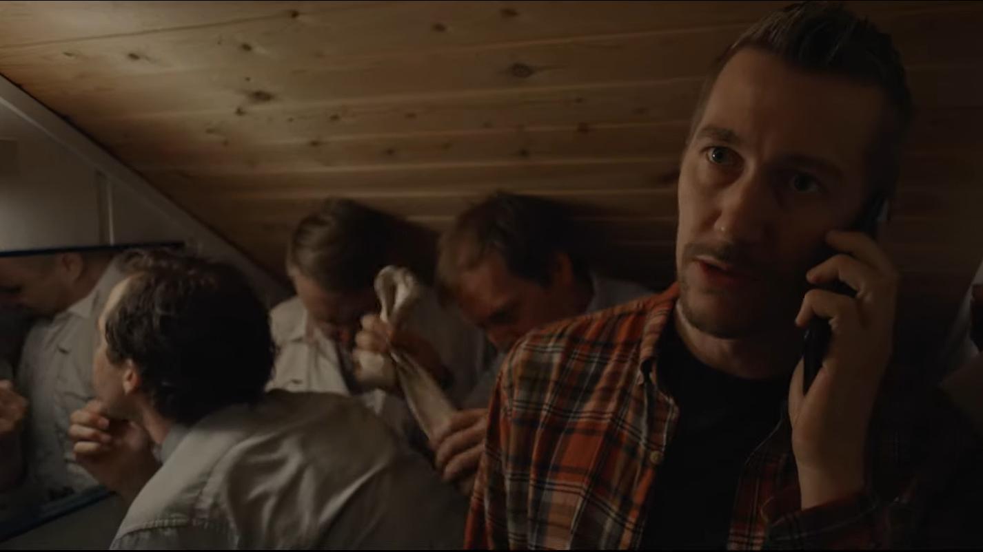 Jussi Vatanen näyttelee elokuvassa hitusen raasua keplottelijaa.