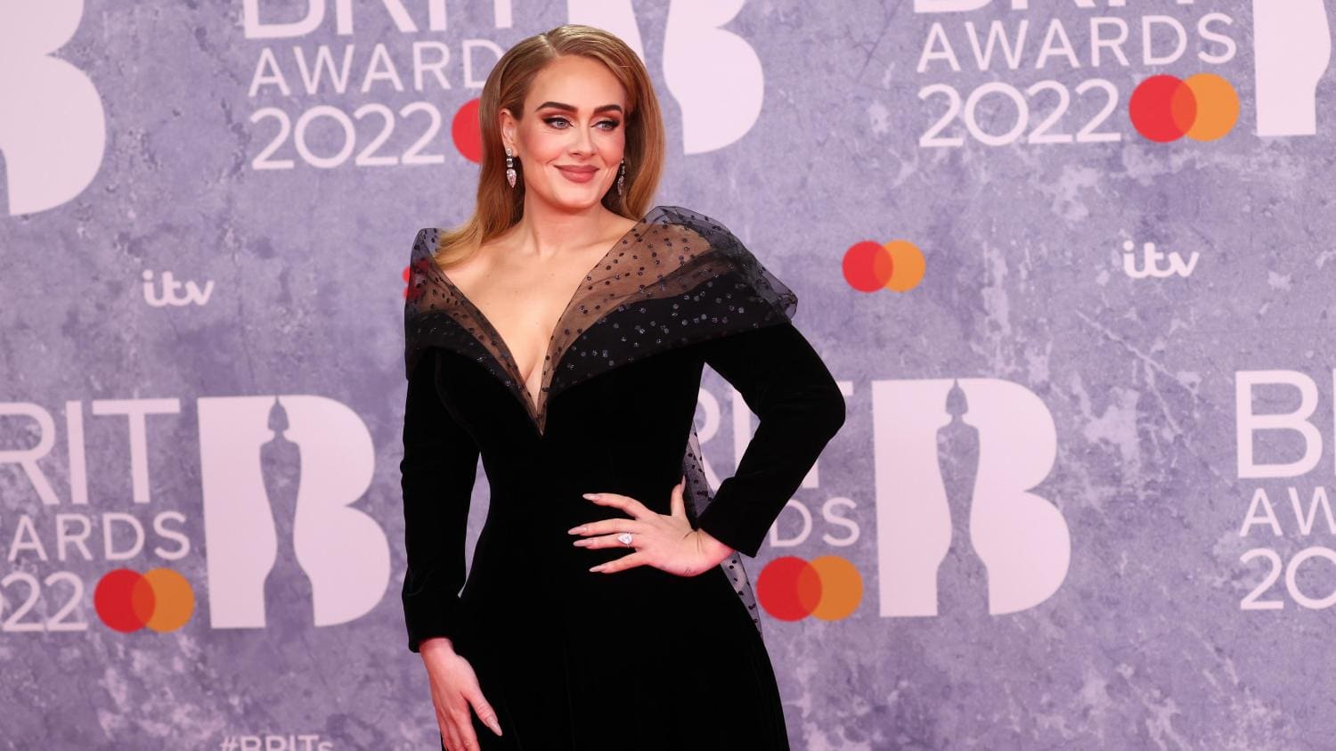 Adele kertoo, että hän saattaa istua poikansa Angelon kanssa alas ja käydä mitä intensiivisimpiä keskusteluja musiikista.