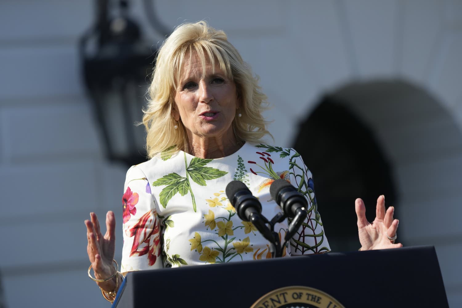 Jill Bidenin puhe nosti someraivon.