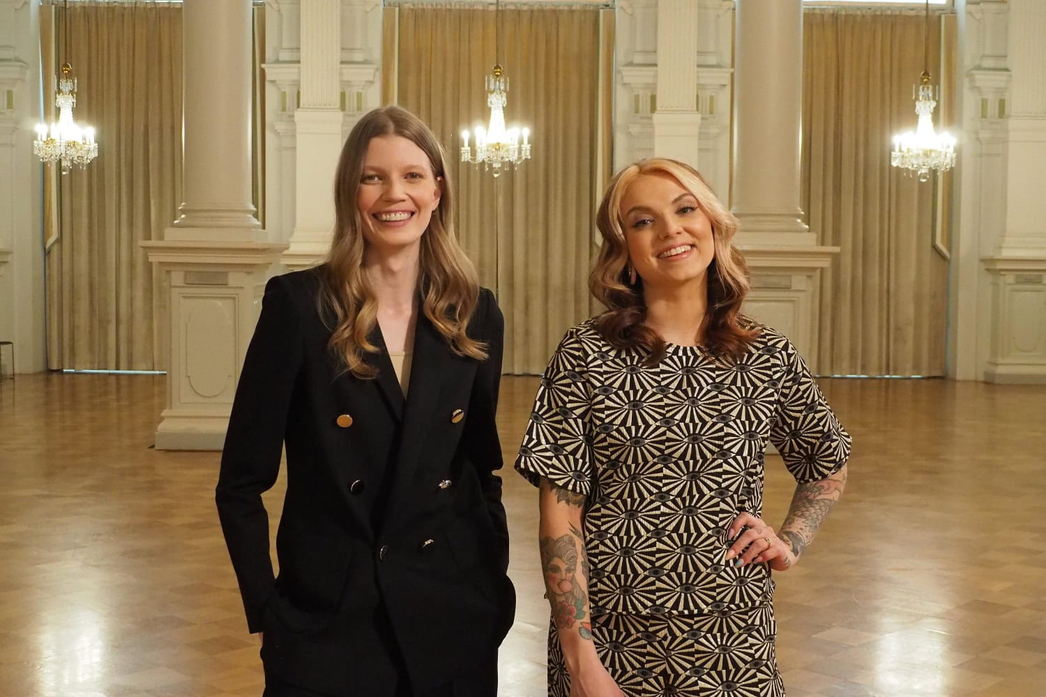 Ohjelman juontaa Veronica Verho ja mallien mentorina toimii Saara Sihvonen.