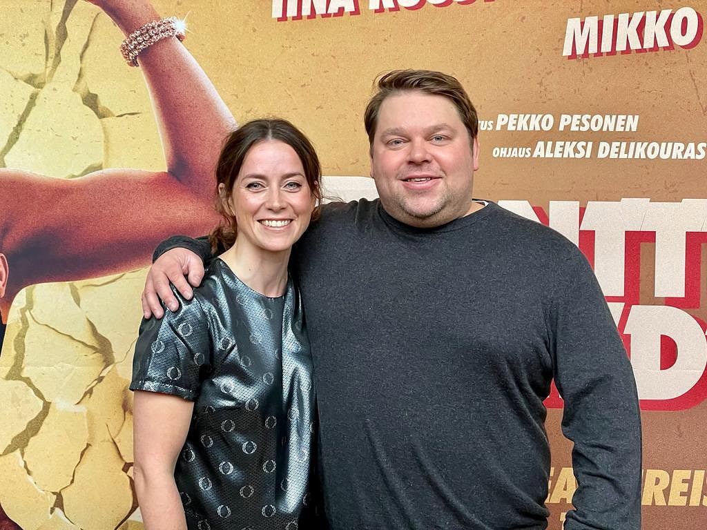 Iina Kuustonen ja Mikko Töyssy tähdittävät uutta Punttikomedia-elokuvaa.