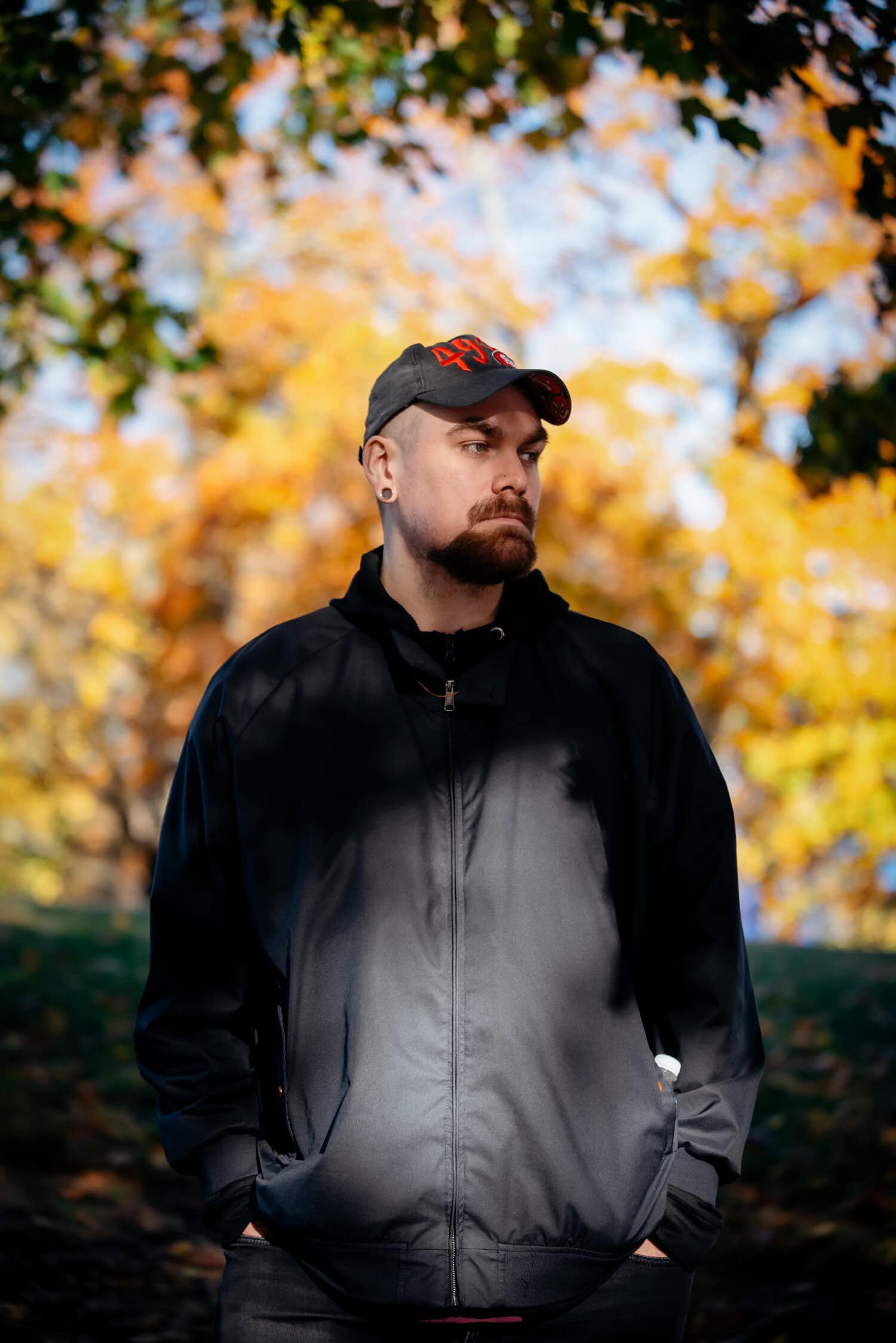 Mico on kokenut välillä pakonomaistakin tarvetta kumppanin löytämiselle.