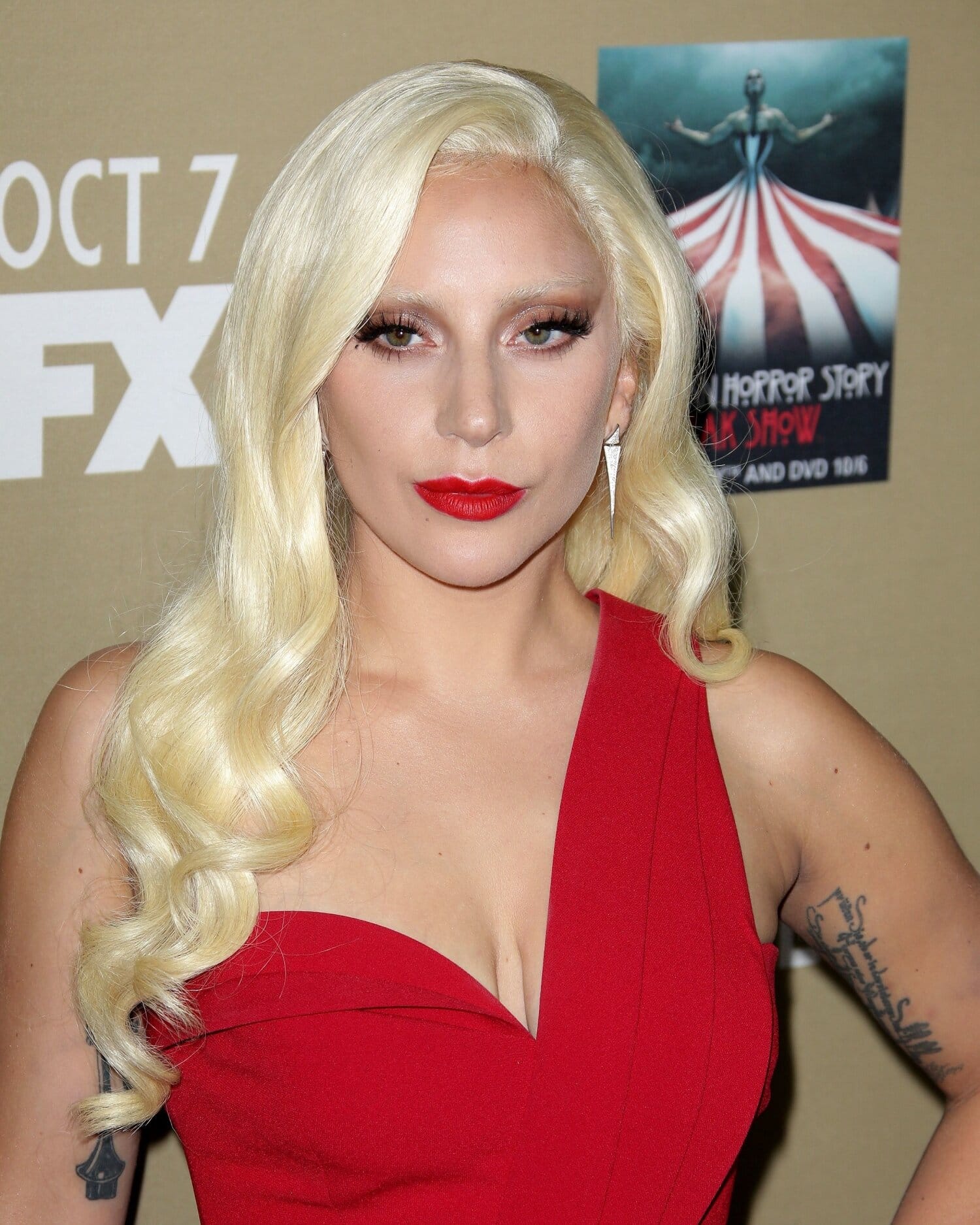 Tältä Lady Gaga näytti vuonna 2015.