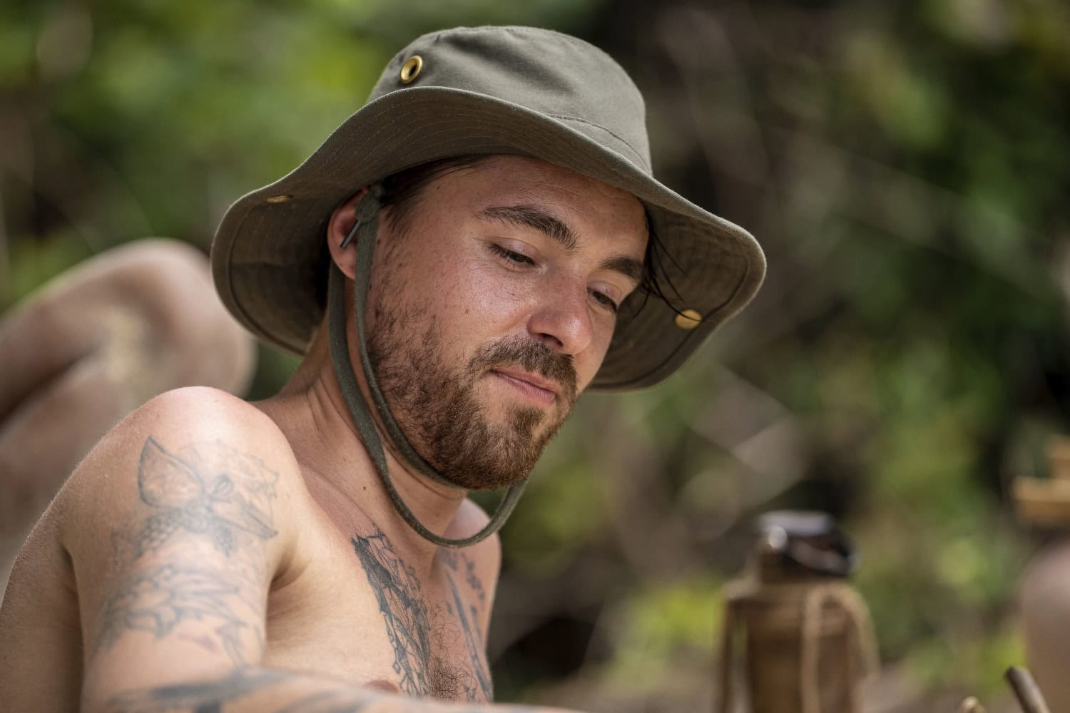 Leo Stillman sanoi hieman tiukasti joukkuetovereilleen jo heti avausjaksossa.