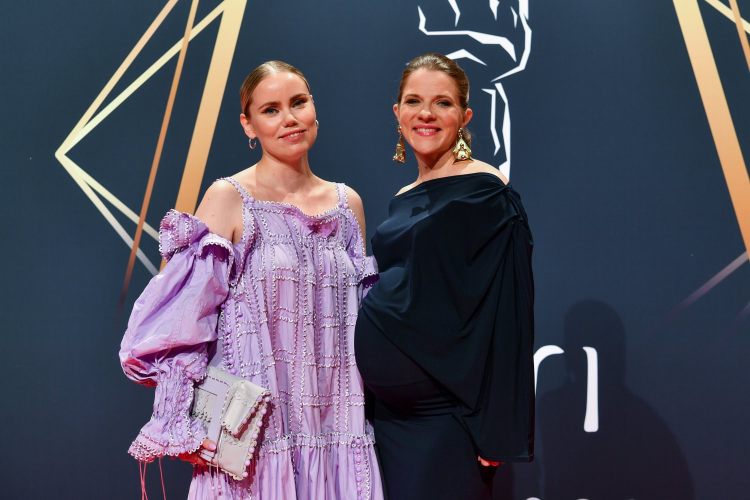 Sara Melleri ja Anna Paavilainen