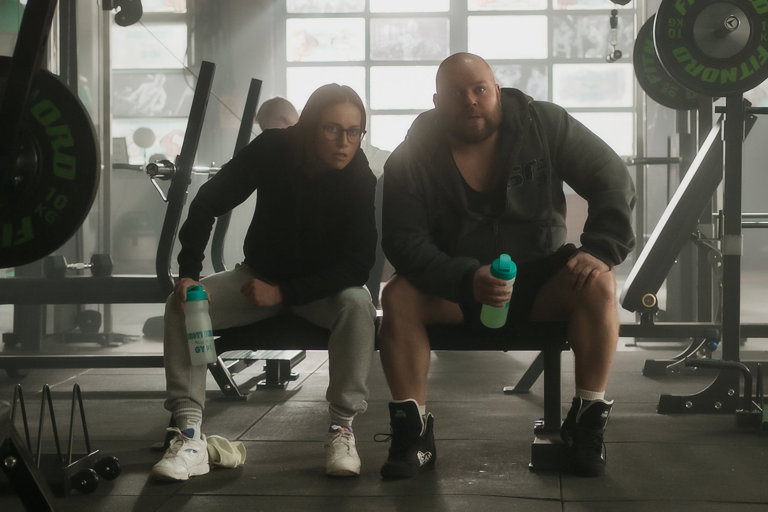 Kuustonen ja Töyssy ovat erinomaisia roolisuorituksissaan.