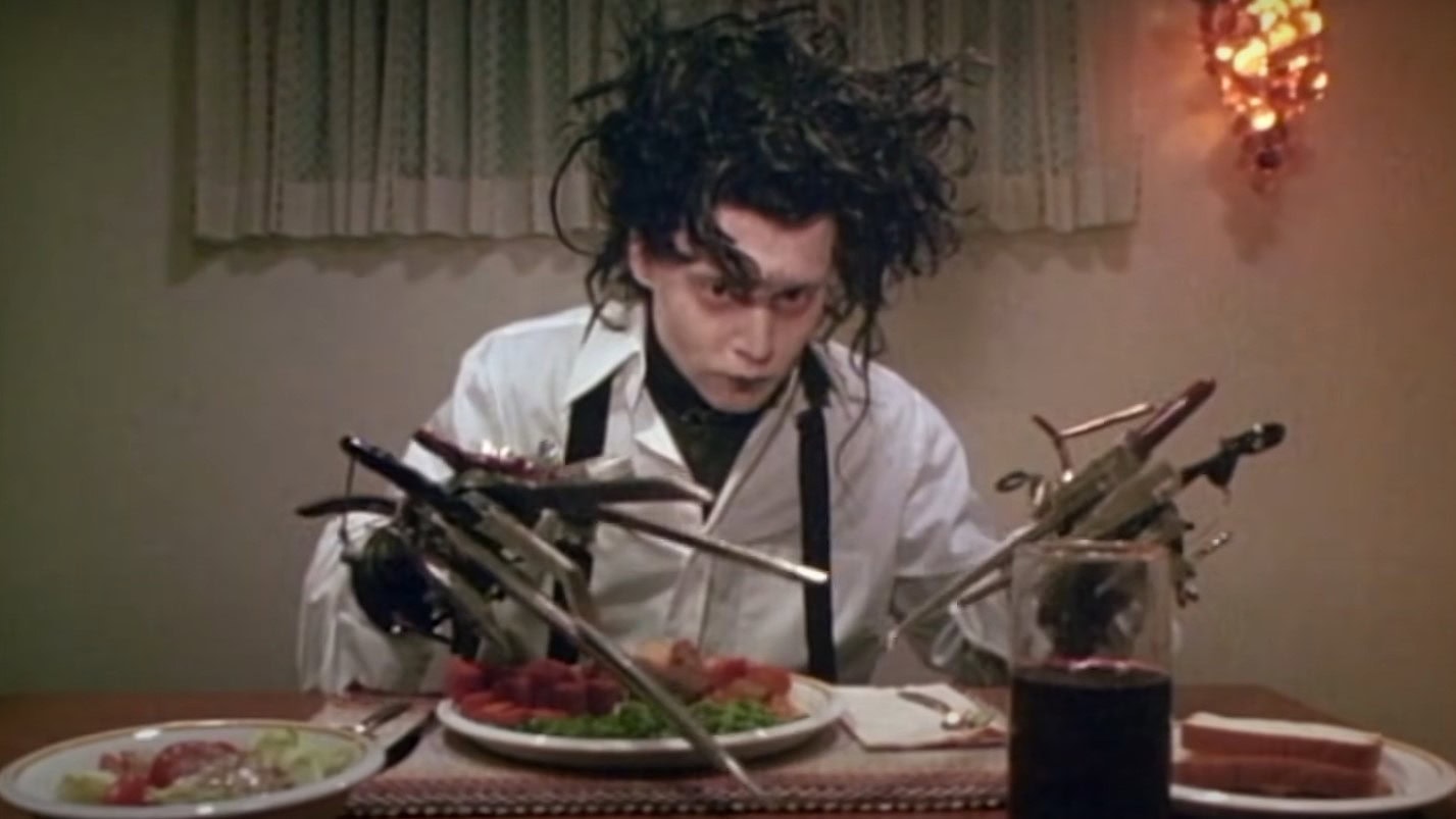 Johnny Deppin aito käsirekvisiitta Saksikäsi Edward -elokuvasta myytiin huutokaupassa yli 77 000 eurolla.