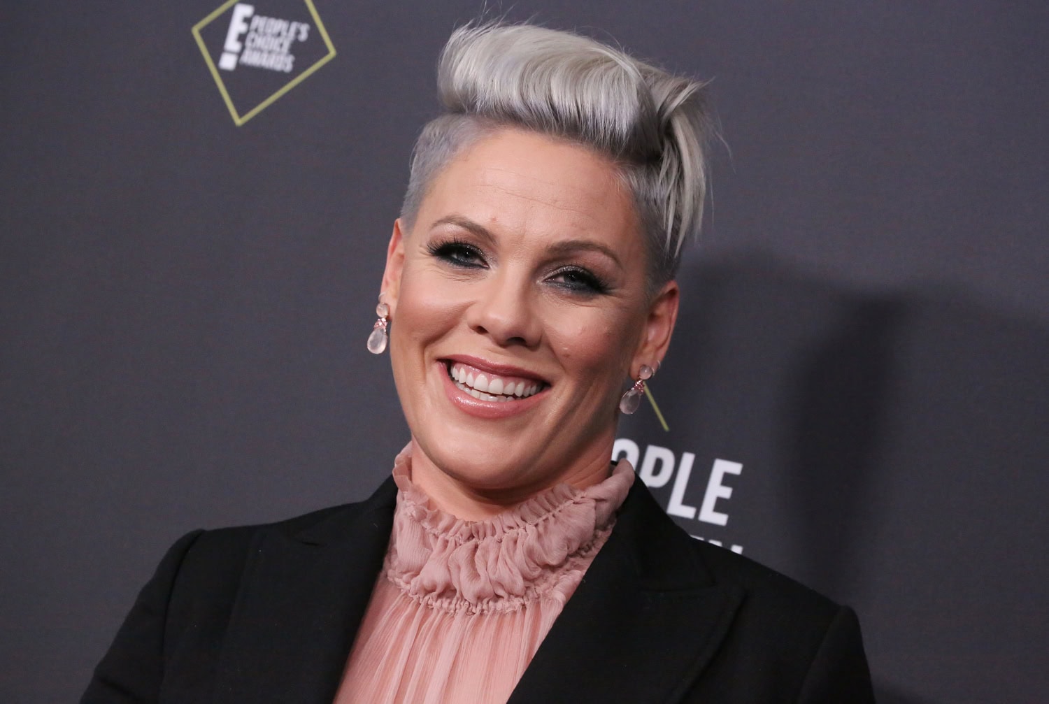 P!nk näpäytti someraivoajia takaisin suorasanaisilla vastauksillaan.