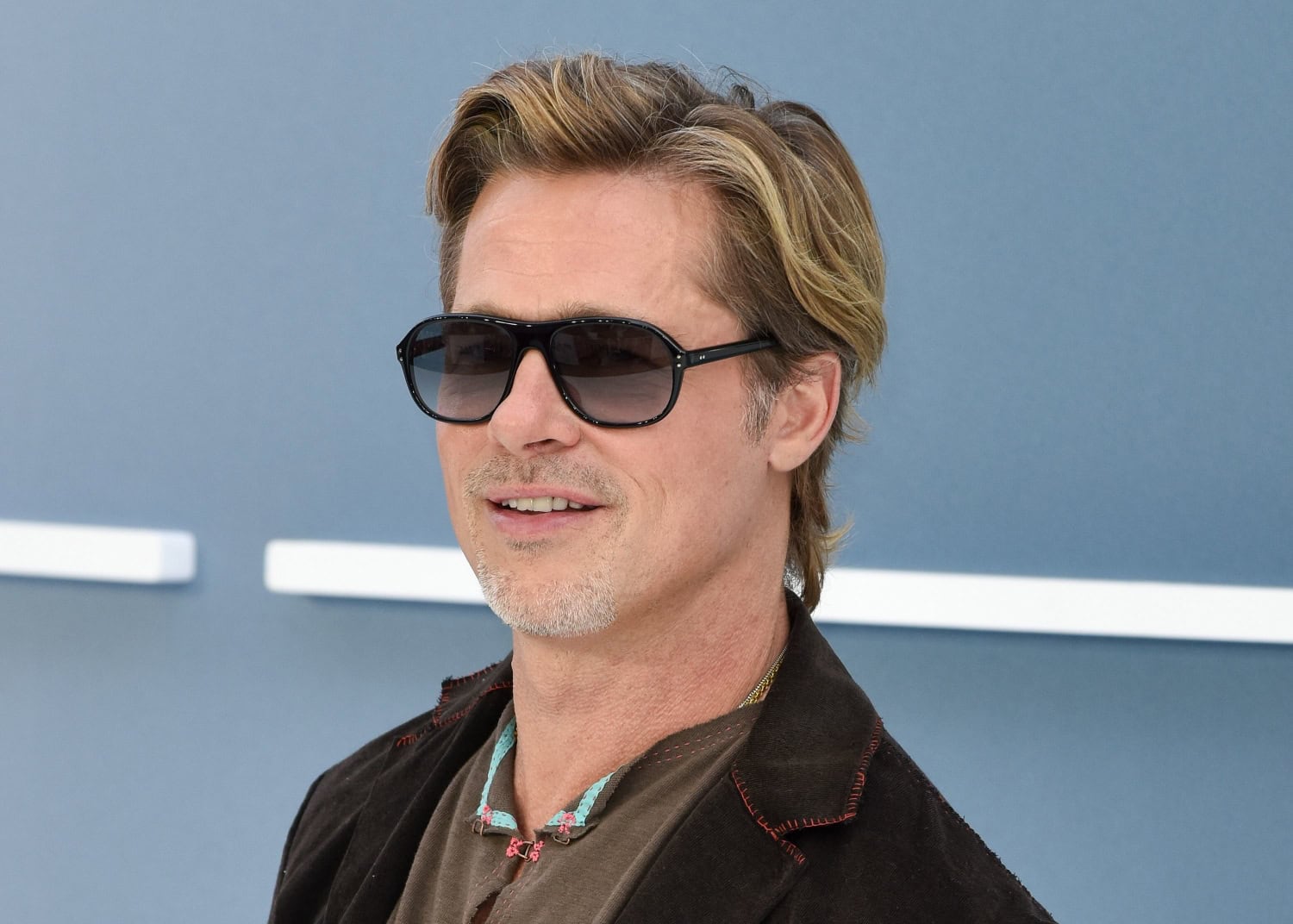 Brad Pitt on ollut virallisesti sinkku kolme vuotta.