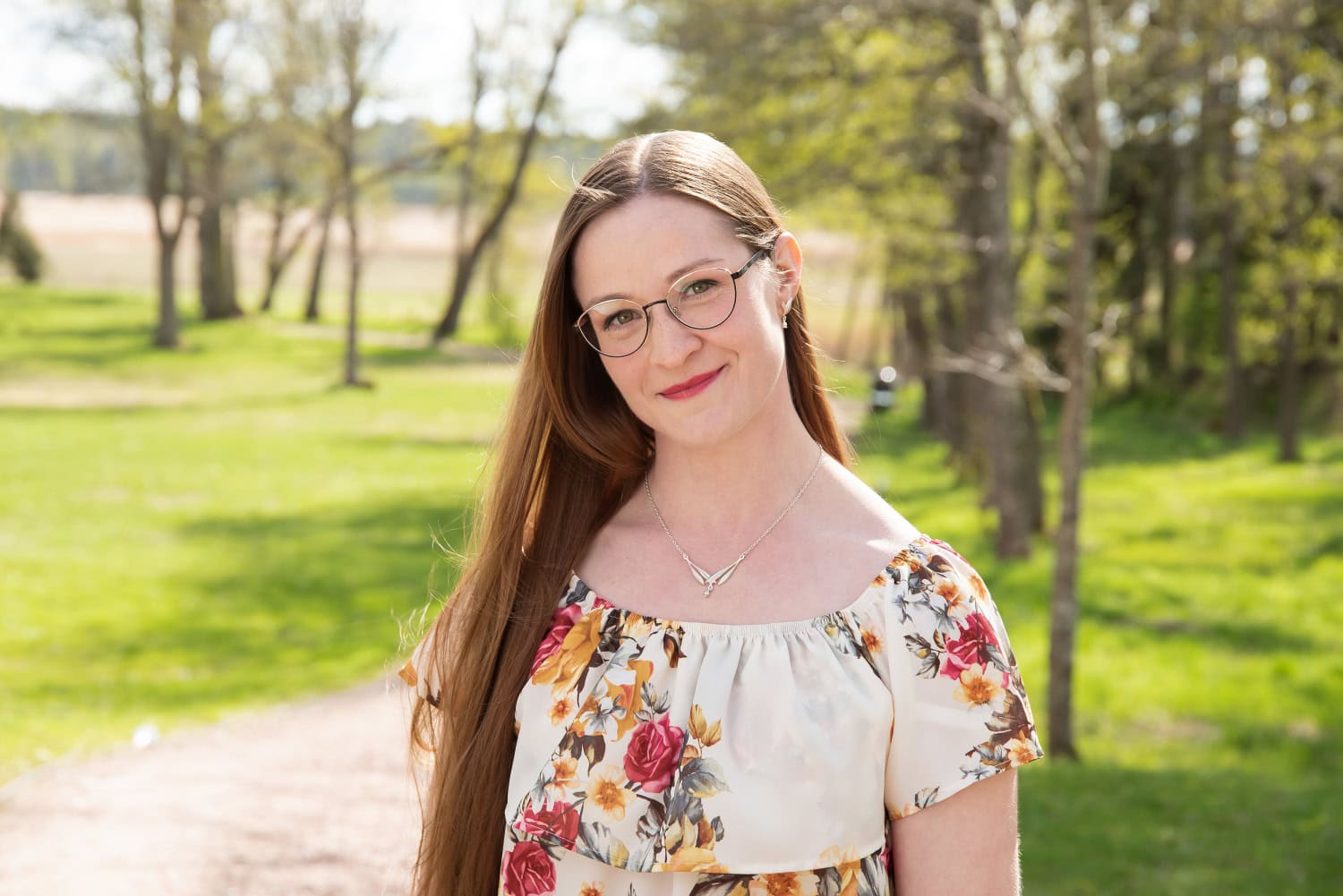 Anna-Reetta on kovan valinnan edessä.