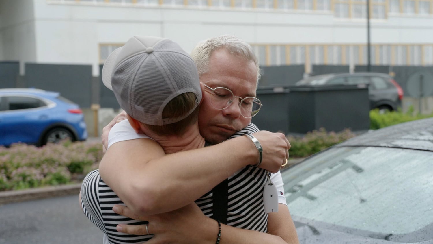 Janne poistuu ohjelmasta ja parin väliaikaisesta yhteisestä asunnosta.