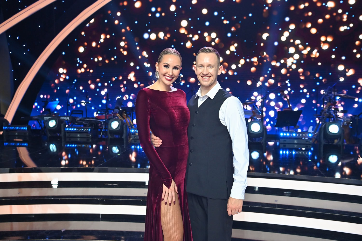 Sointu Borg tanssii parinaan Henri Tanner.