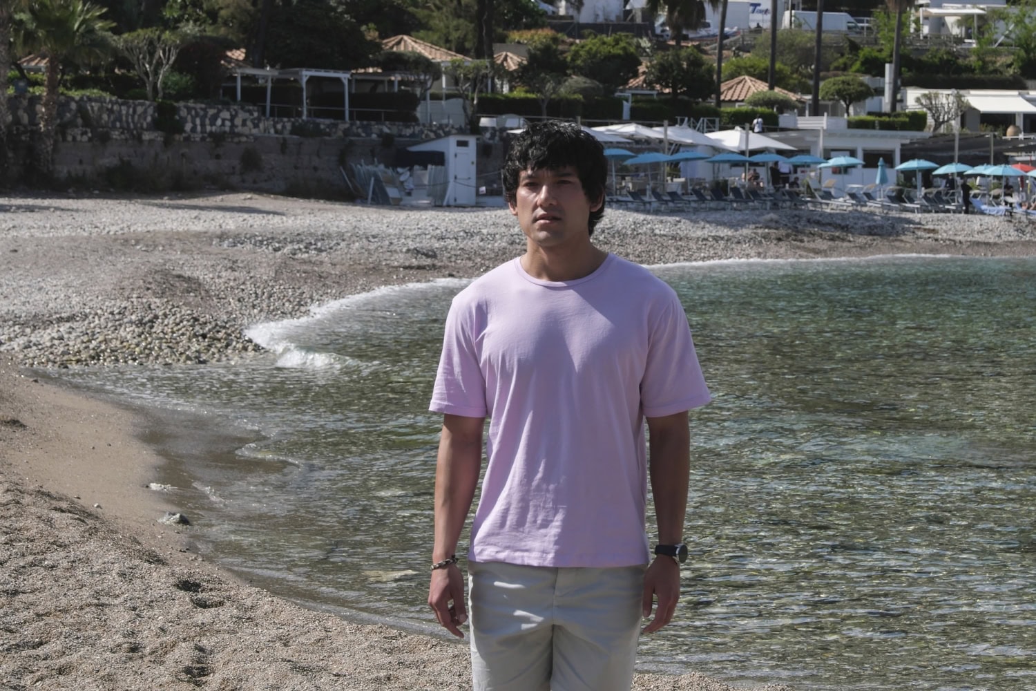 Sharper sai lopulta Ethanin roolin.