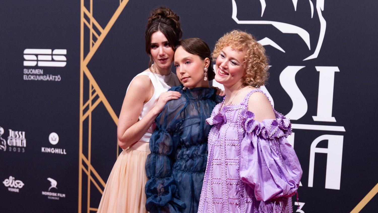 Tytöt tytöt tytöt -elokuvaa tähdittävät Linnea Leino, Aamu Milonoff ja Eleonoora Kauhanen.
