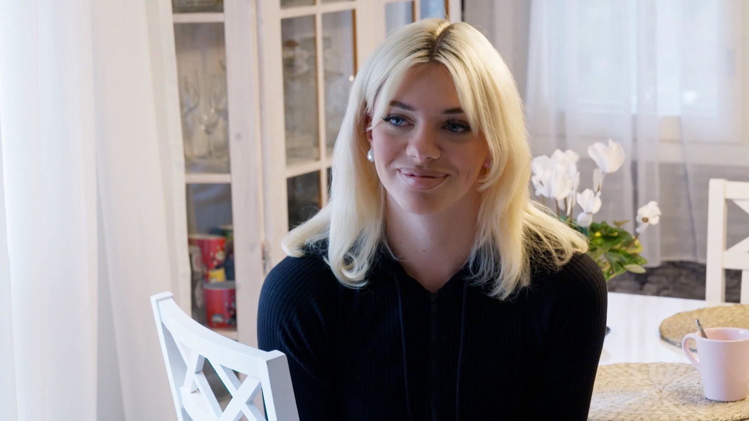 Maria Veitola vierailee Nyströmin kotona ja tapaa myös hänen kaikki perheenjäsenensä.