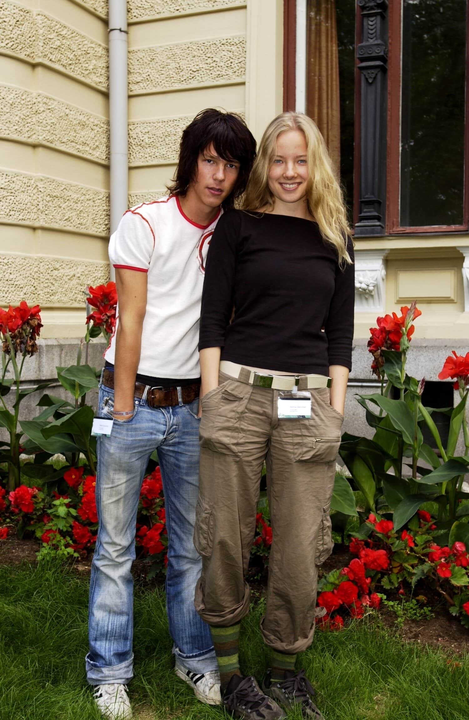 Olavi Uusivirta ja Henna Vänninen TV2 syysinfossa vuonna 2003.