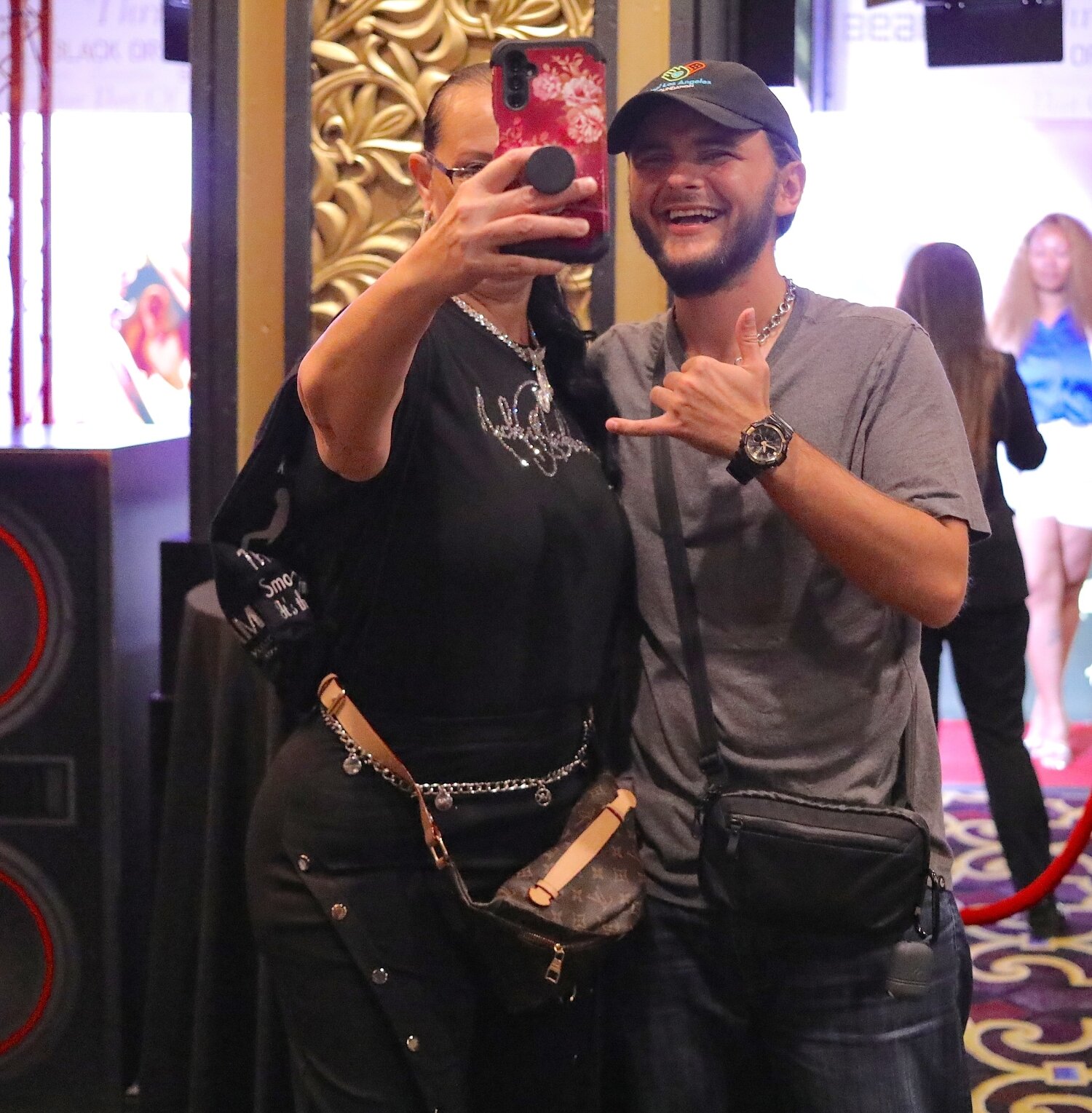 Prince Jackson poseeraa selfiessä.