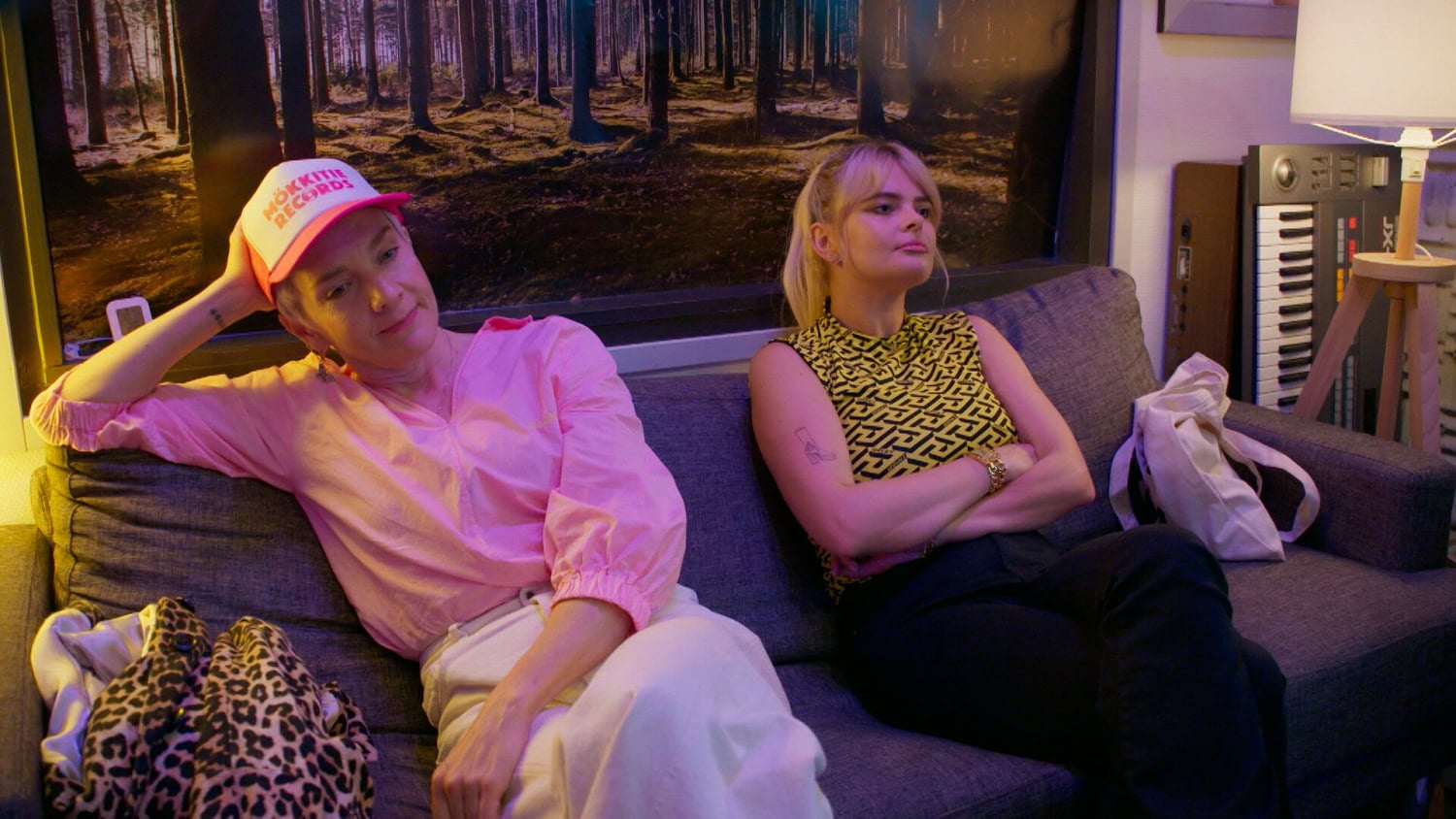 Vikmanin tunnetuimpia hittejä ovat muun muassa Syntisten pöytä ja Cicciolina.