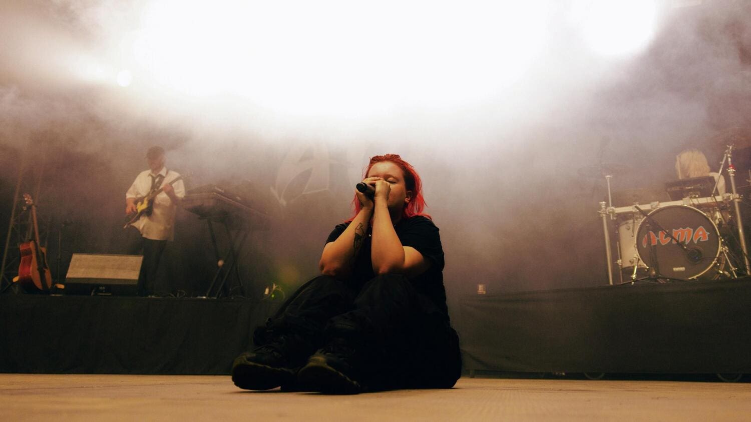 Alma kuvailee dokumenttielokuvaansa raa'an rehelliseksi.