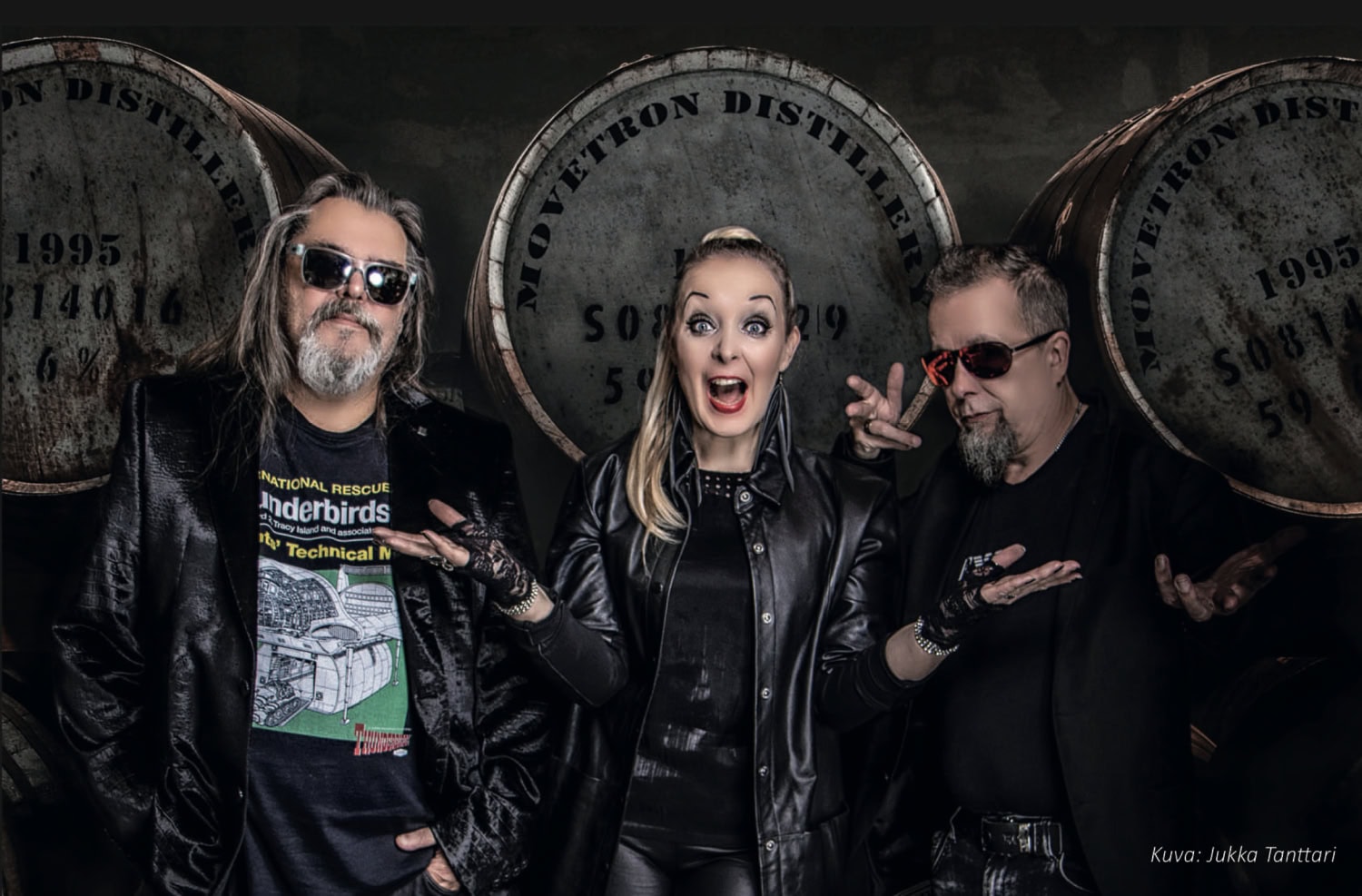 Kuvassa Timo Löyvä (vas.), Päivi Lepistö ja Jukka Tanttari (oik.).