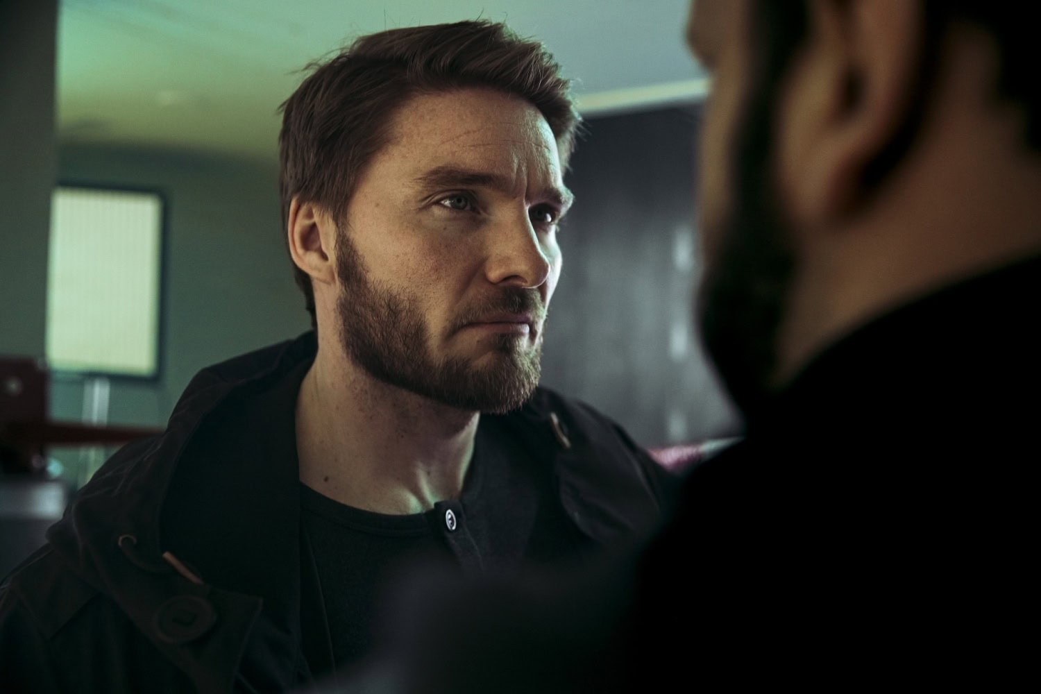 Sjöman nähdään Vareksen roolissa.