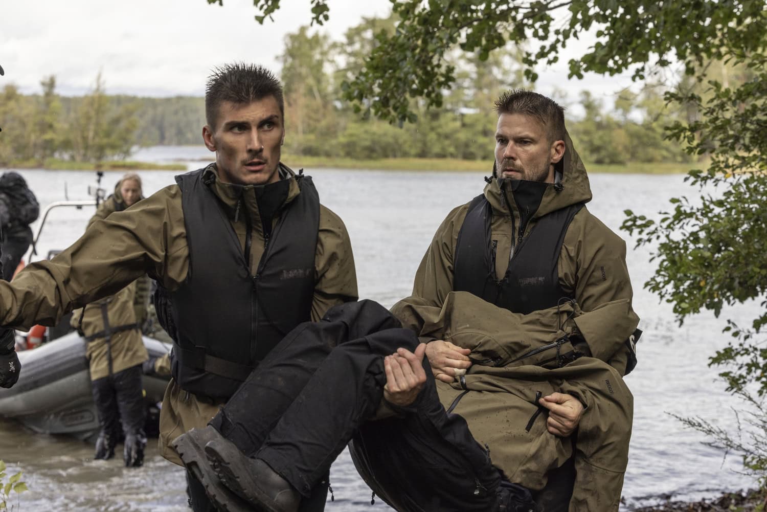 Vertti Harjuniemi (oik.) teki kohtalokkaan virheen viimeisen jakson kuulusteluissa.