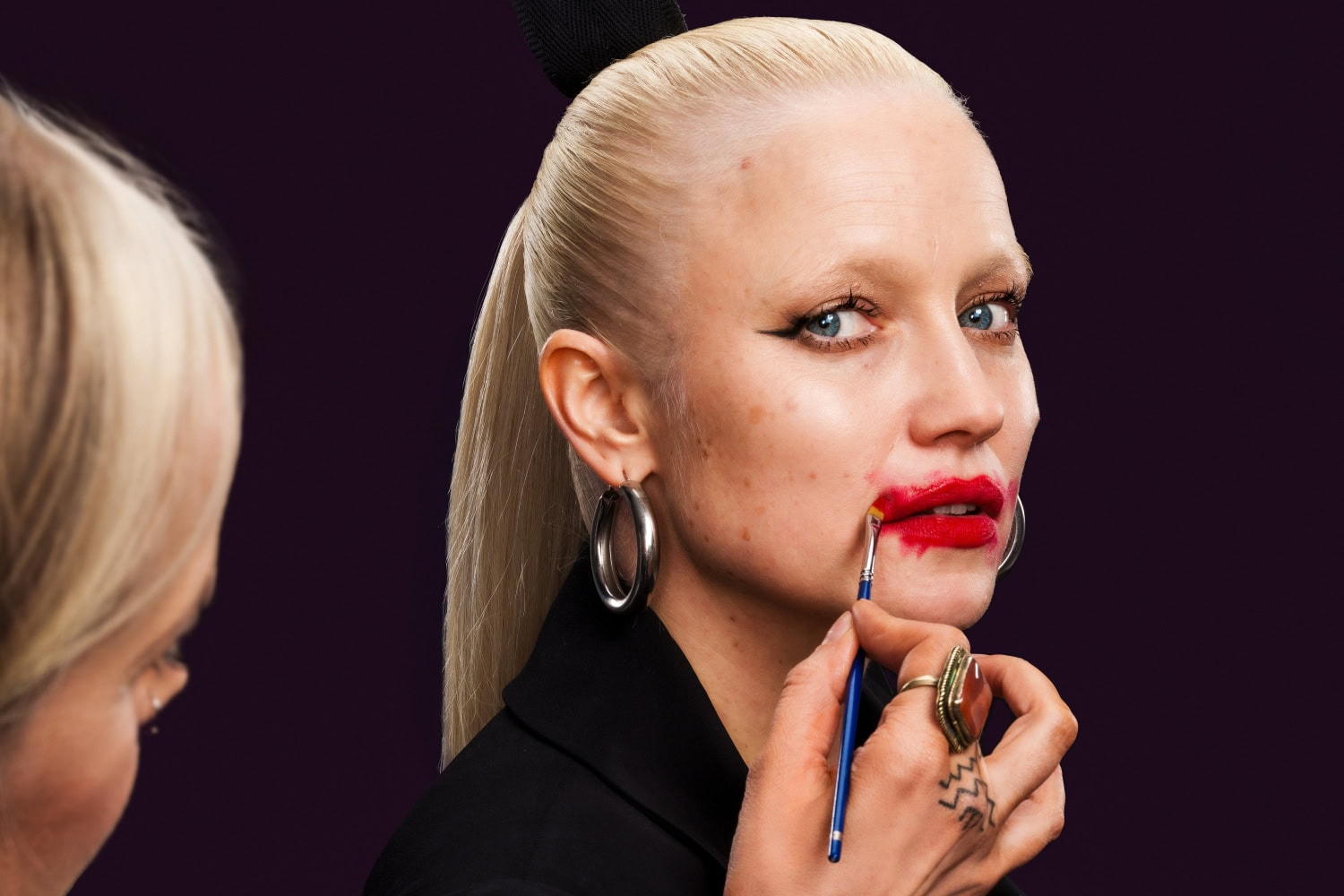 Uusi dokkarisarja alkaa maaliskuussa.