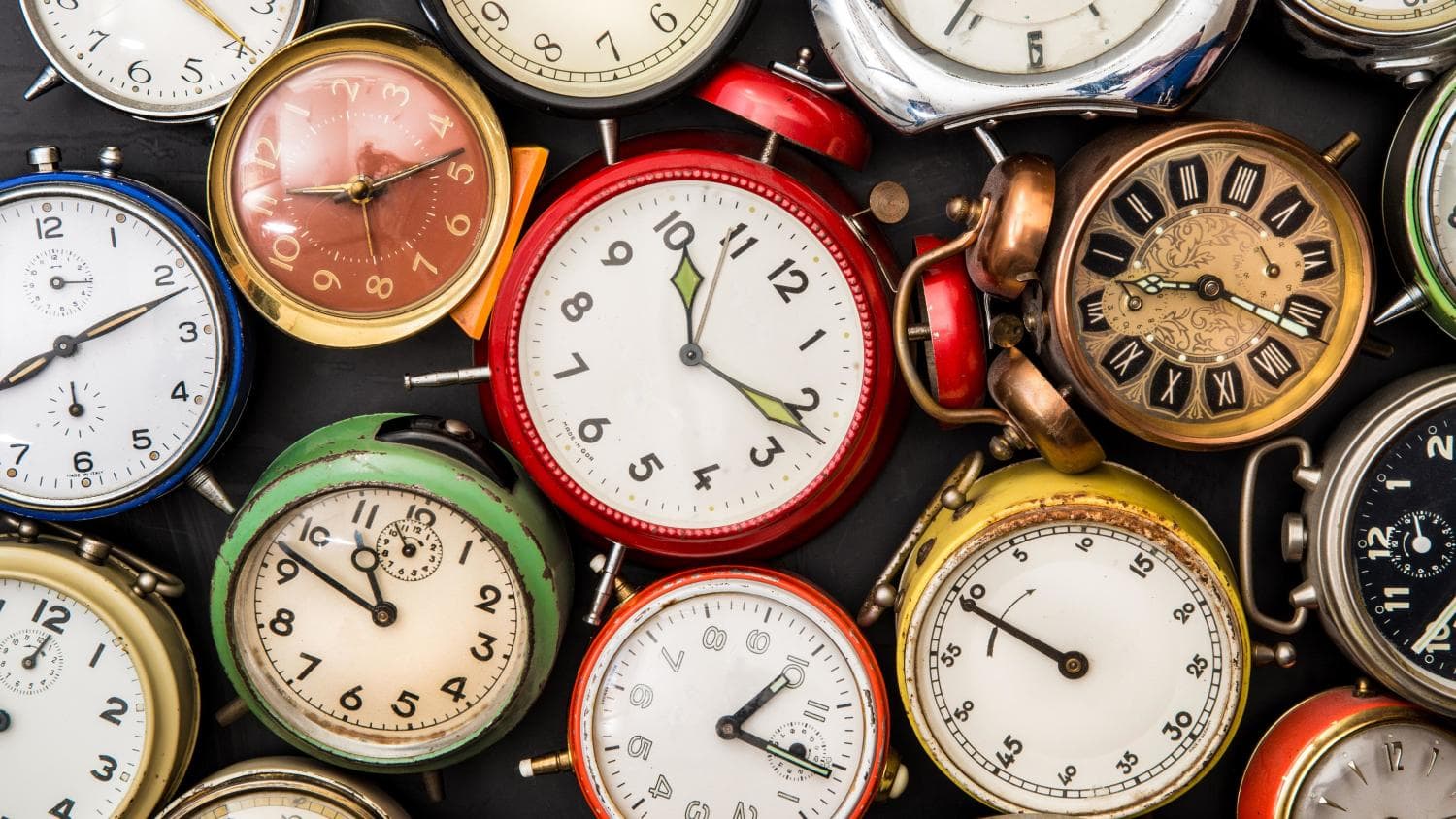 Kellot siirrettiin normaali- eli talviaikaan sunnuntain vastaisena yönä.