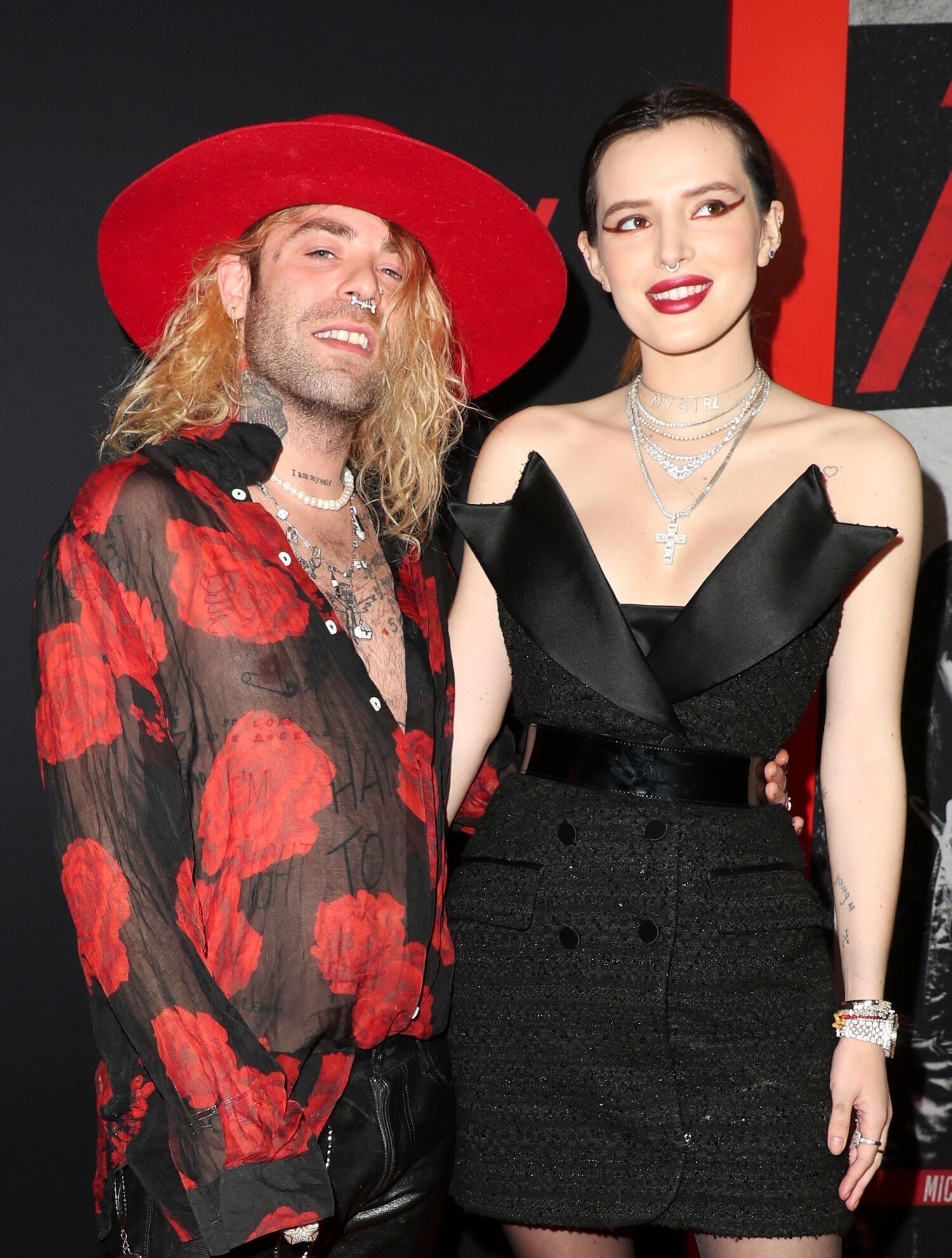 Mod Sun ja Bella Thorne muutama vuosi sitten, kun pari vielä seurusteli.