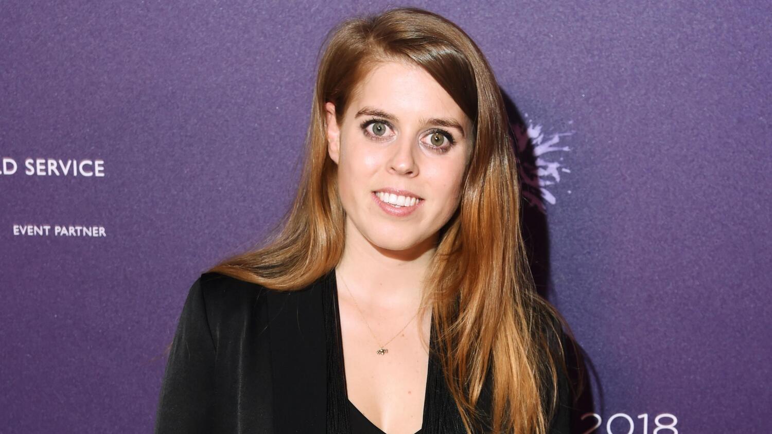 Lehtitietojen mukaan Prinsessa Beatrice oli vuonna 2016 mukana välikohtauksessa, joka jätti Ed Sheeranille arven poskeen.