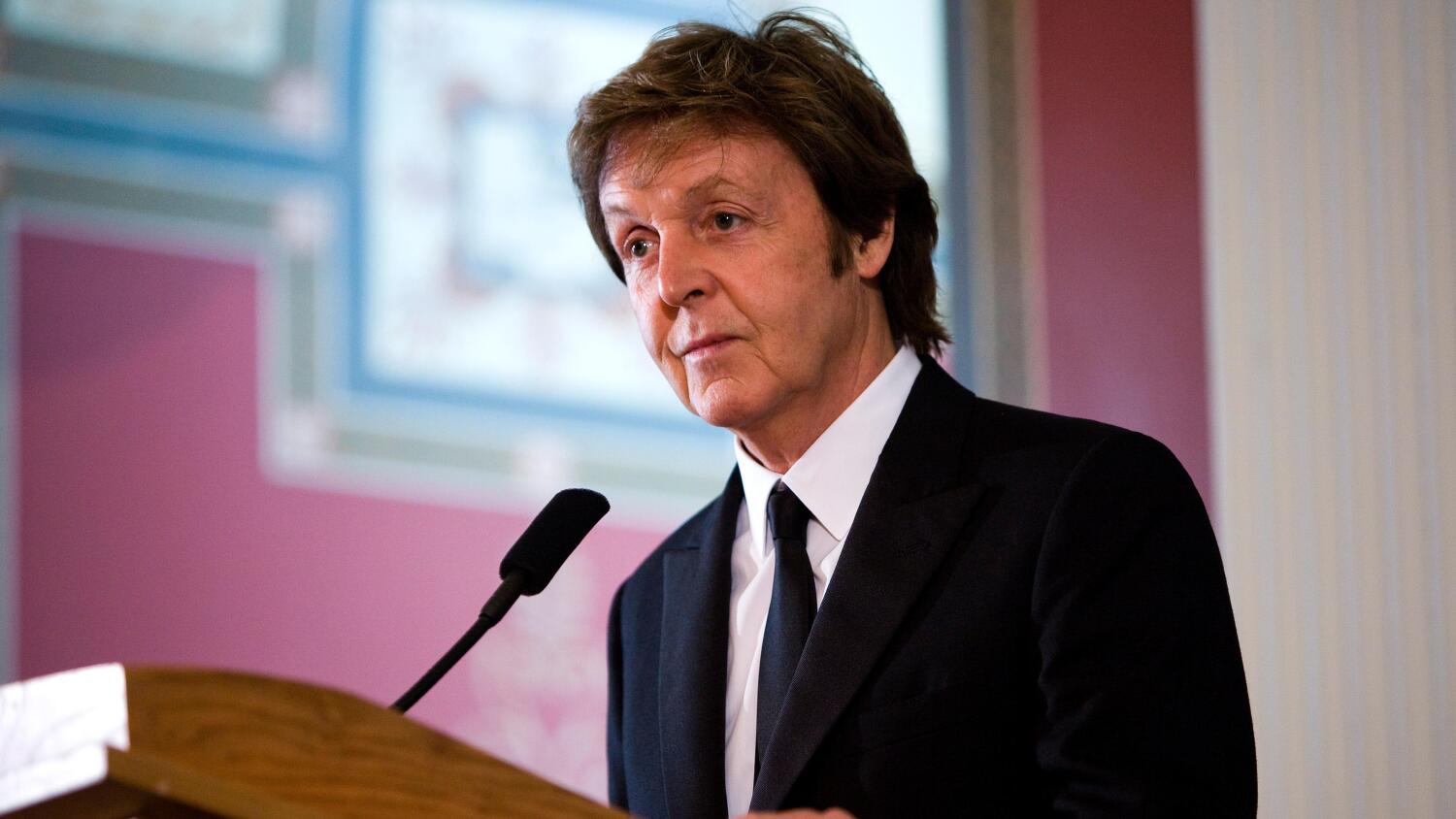Paul McCartney vierailee The Rolling Stonesin albumilla.