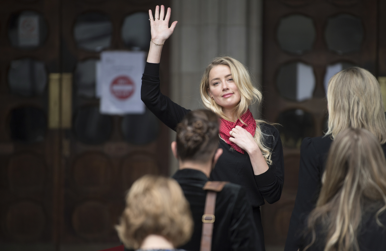 Amber Heardia kuullaan myöhemmin oikeudessa.