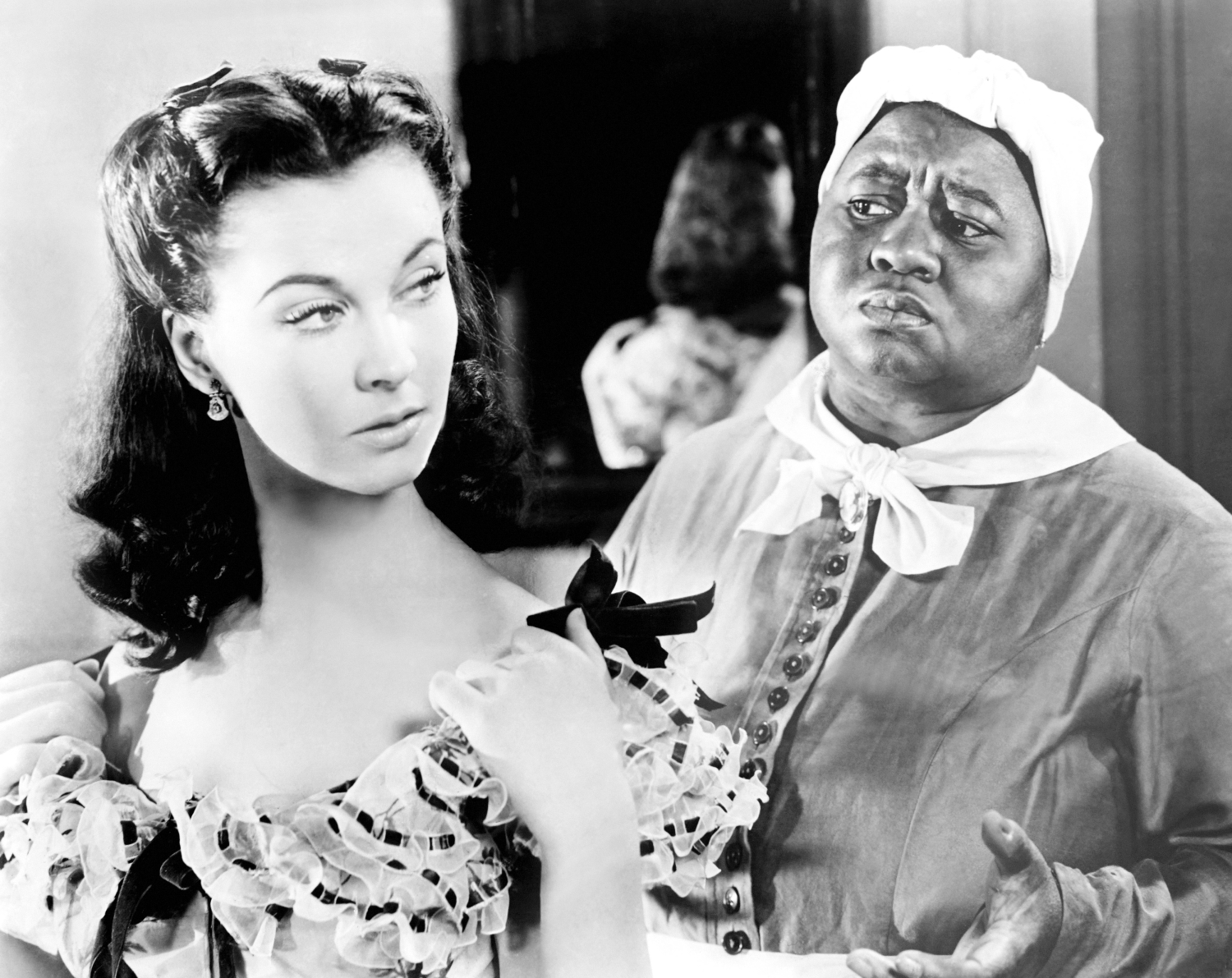 Hattie McDaniel (oik.) voitti rooisuorituksestaan Oscar-palkinnon.