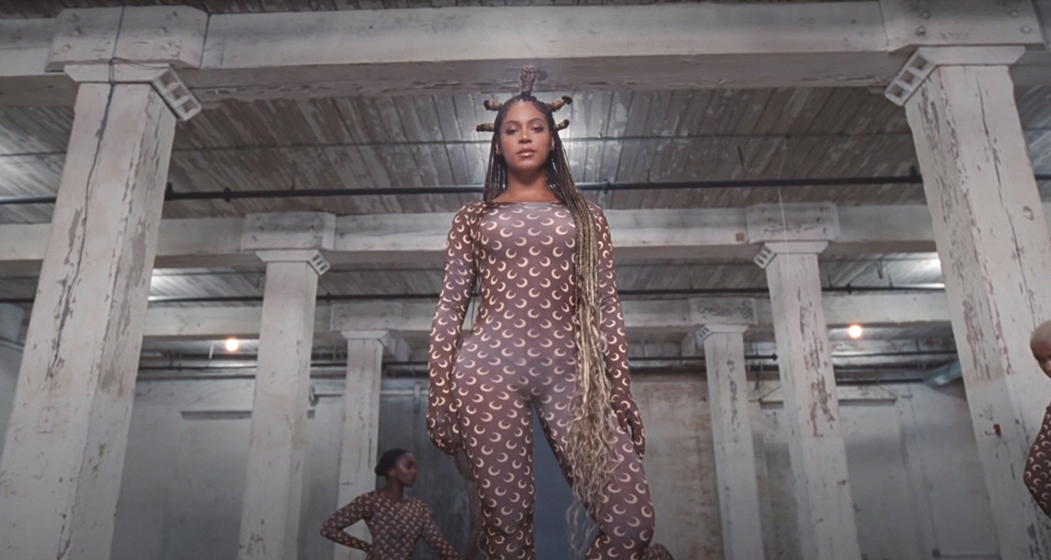 Tyylinäyte Beyoncén visuaaliselta albumilta Black Is King.