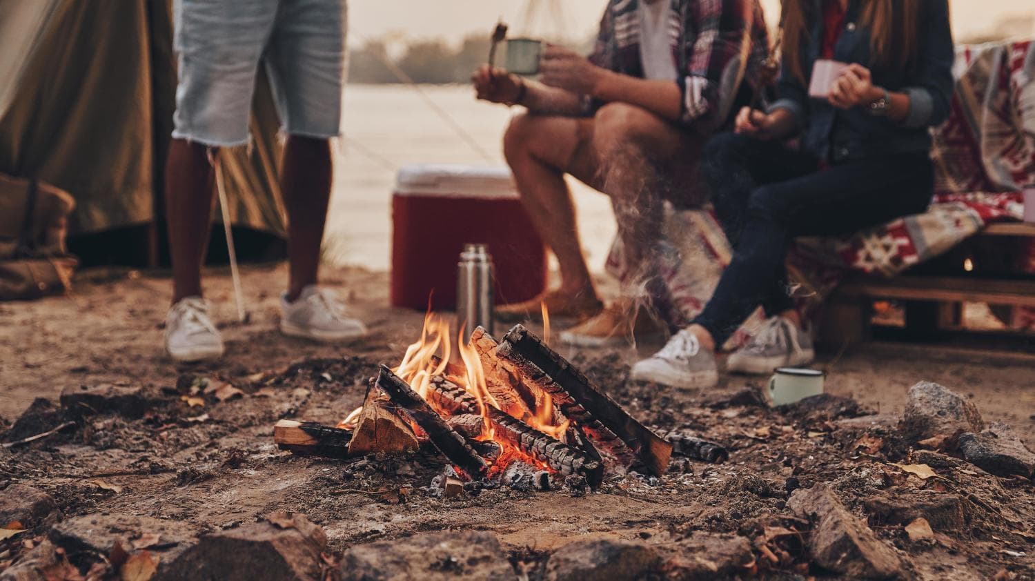 Laittomasta tulenteosta voi seurata sakot.