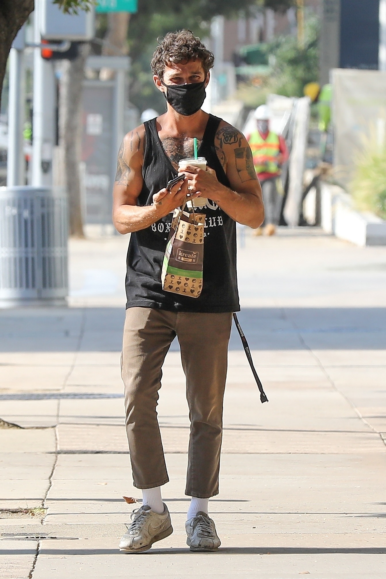 Shia LaBeouf kuvattuna tällä viikolla.